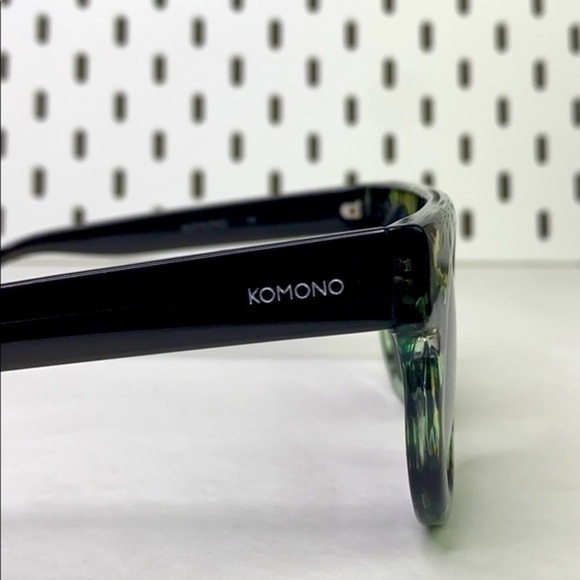 KOMONO Women’s Hippolyte Palms Sunglasses - Picture 10 of 15